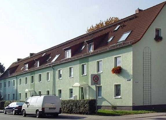 Hugo-Junkers-Allee // 