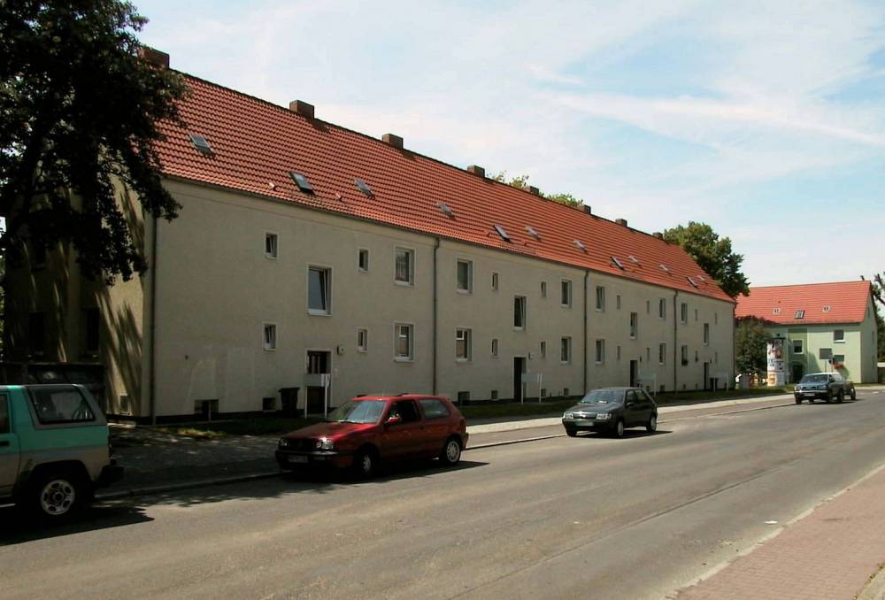 Hugo-Junkers-Allee // 