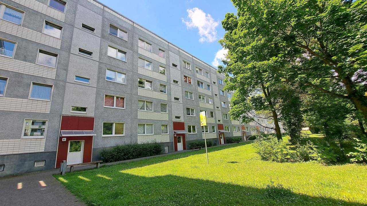 Johannes-Göderitz-Str. // 