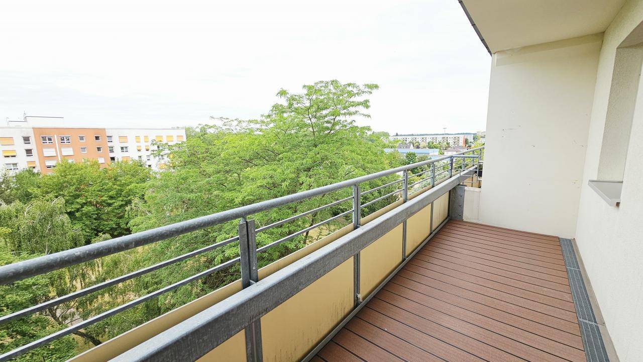 Othrichstr. // Balkon mit Blick ins Grüne
