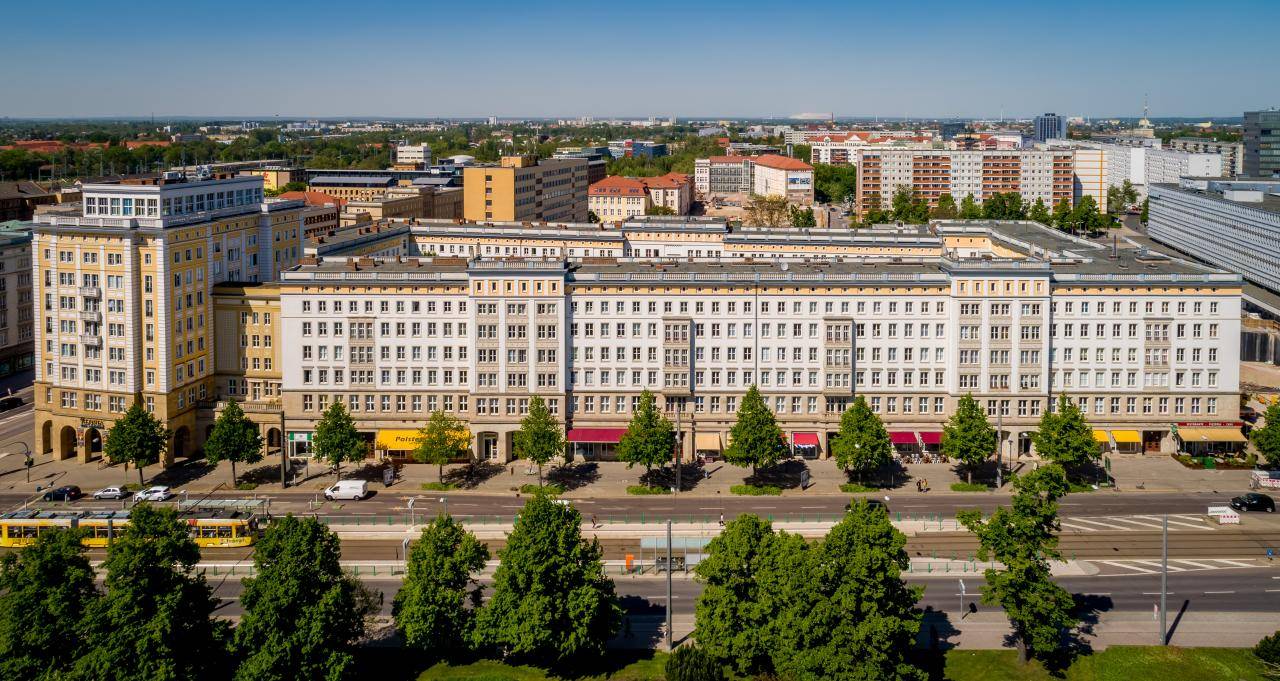 Ernst-Reuter-Allee // Außenansicht