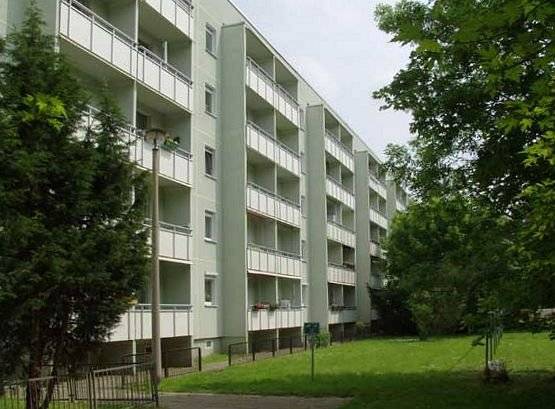 Arnold-Zweig-Str. // 