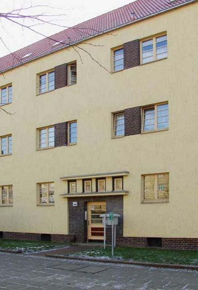 Große Diesdorfer Str. // Eingang