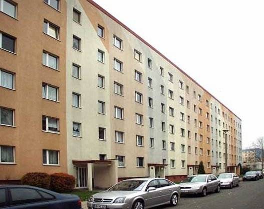 Johannes-R.-Becher-Str. // 