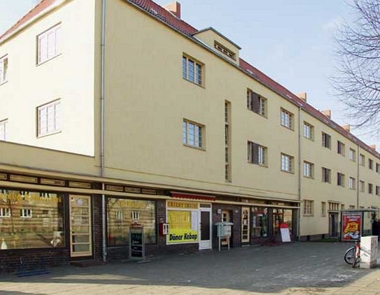 Große Diesdorfer Str. // Eingang