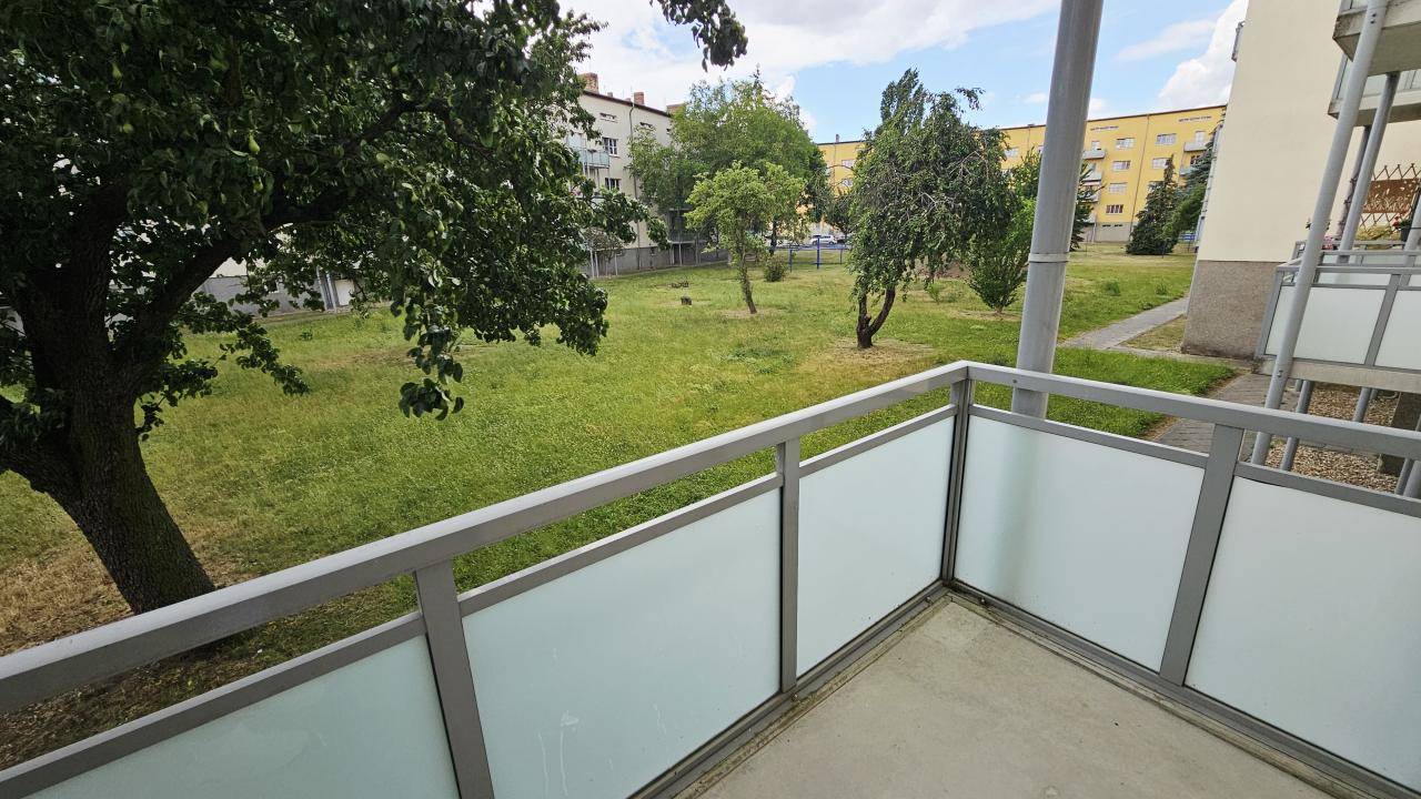Ohrestr. // Balkon mit Blick ins Grüne