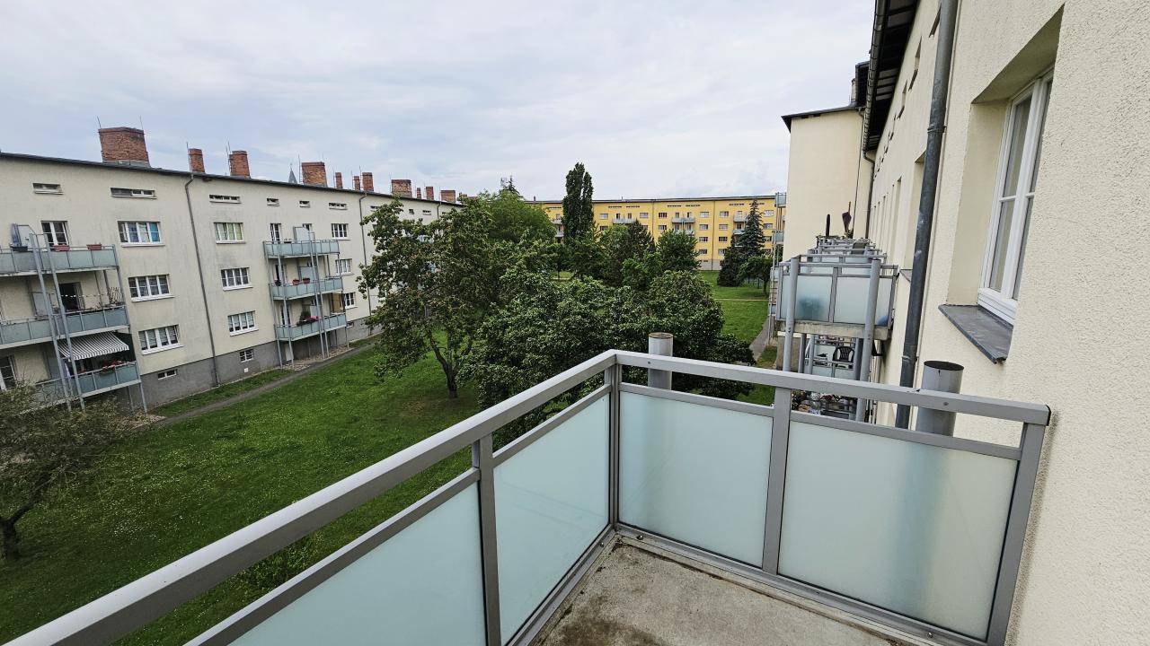 Ohrestr. // Balkon mit Blick ins Grüne