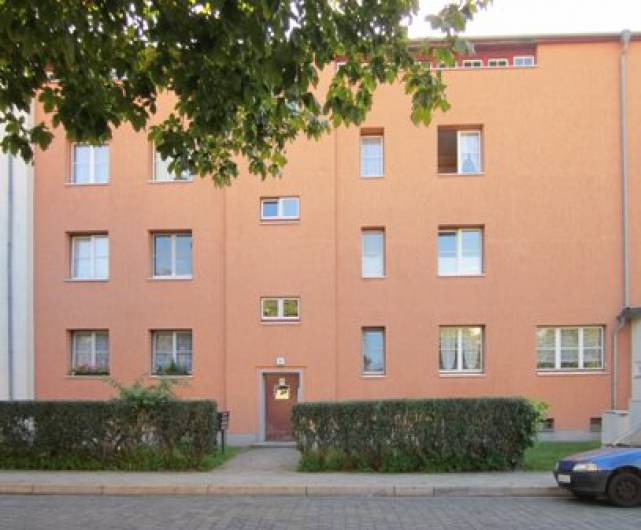 Lassallestr. // Eingangsbereich