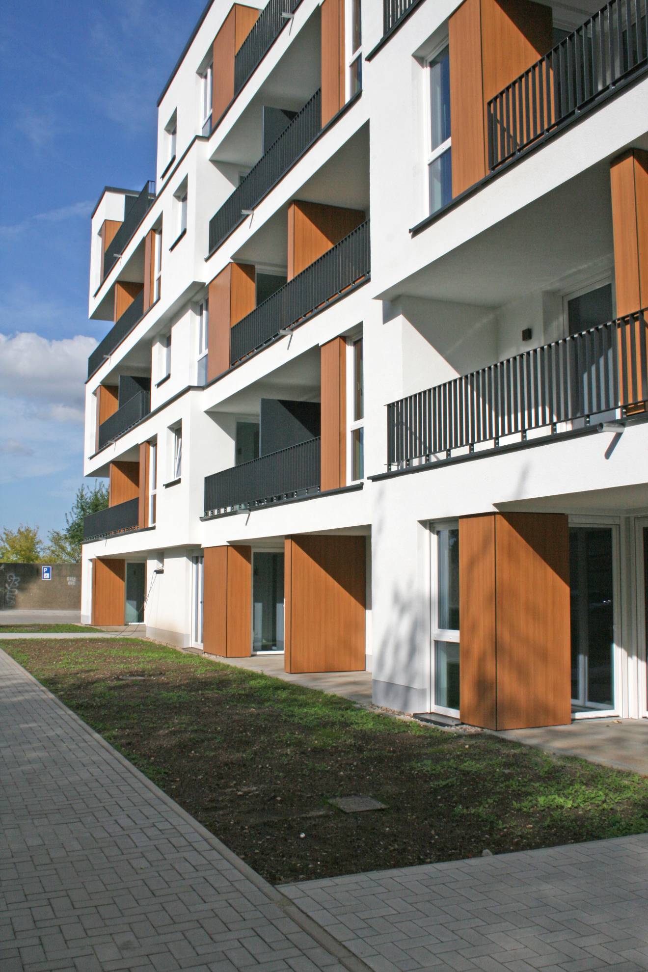 Fassade WOBAU Seniorenwohnanlage in der Bundschuhstraße