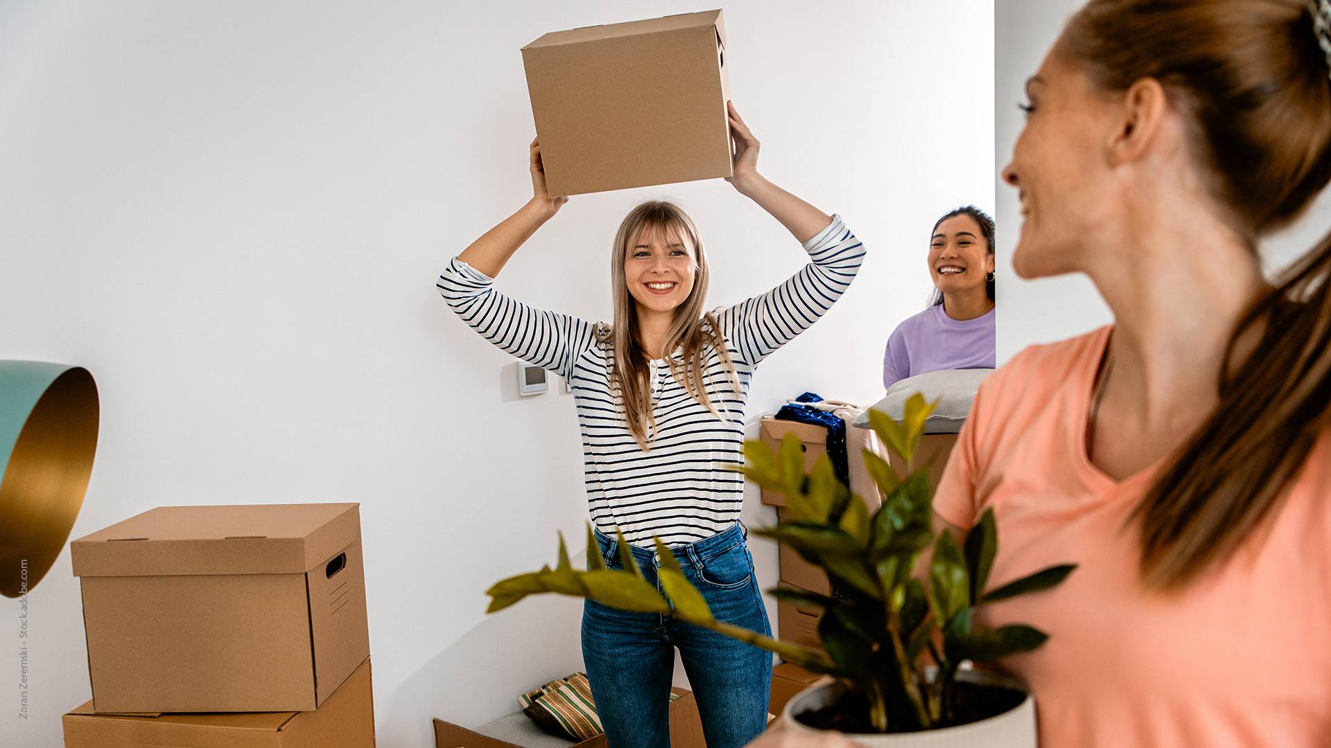 Nachbarshilfe-beim-Umzug